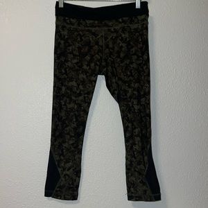 Lululemon Athletics Camouflage print Leggings Size 6